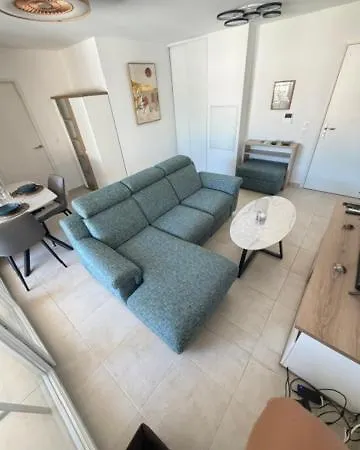 Apartmán Escale Azureenne *